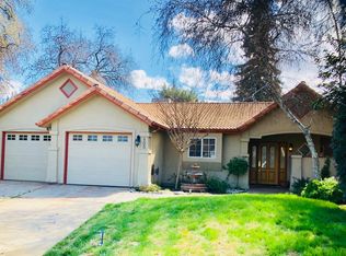 405 W Paseo Ct, Visalia, CA 93277