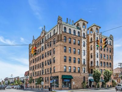310 Riverside Blvd APT 1E, Long Beach, NY, 11561