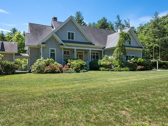 2nd image of 46-48 Paradise Ln