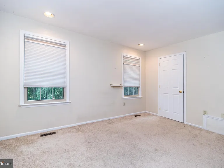 108 Susan Constant Ct #8 — Photo 19