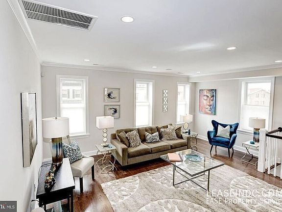 4th image of 547 Park Rd NW #Penthouse