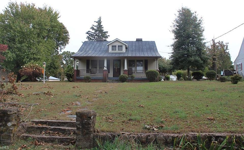2nd image of 1019 Lawsonville Ave