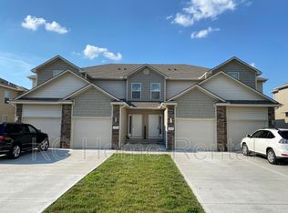 10532 Kane Dr, Kansas City, KS 66109