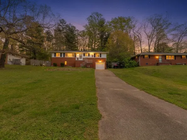 932 Marion St, Rossville, GA 30741