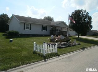 411 Westview Dr, Atkinson, IL 61235