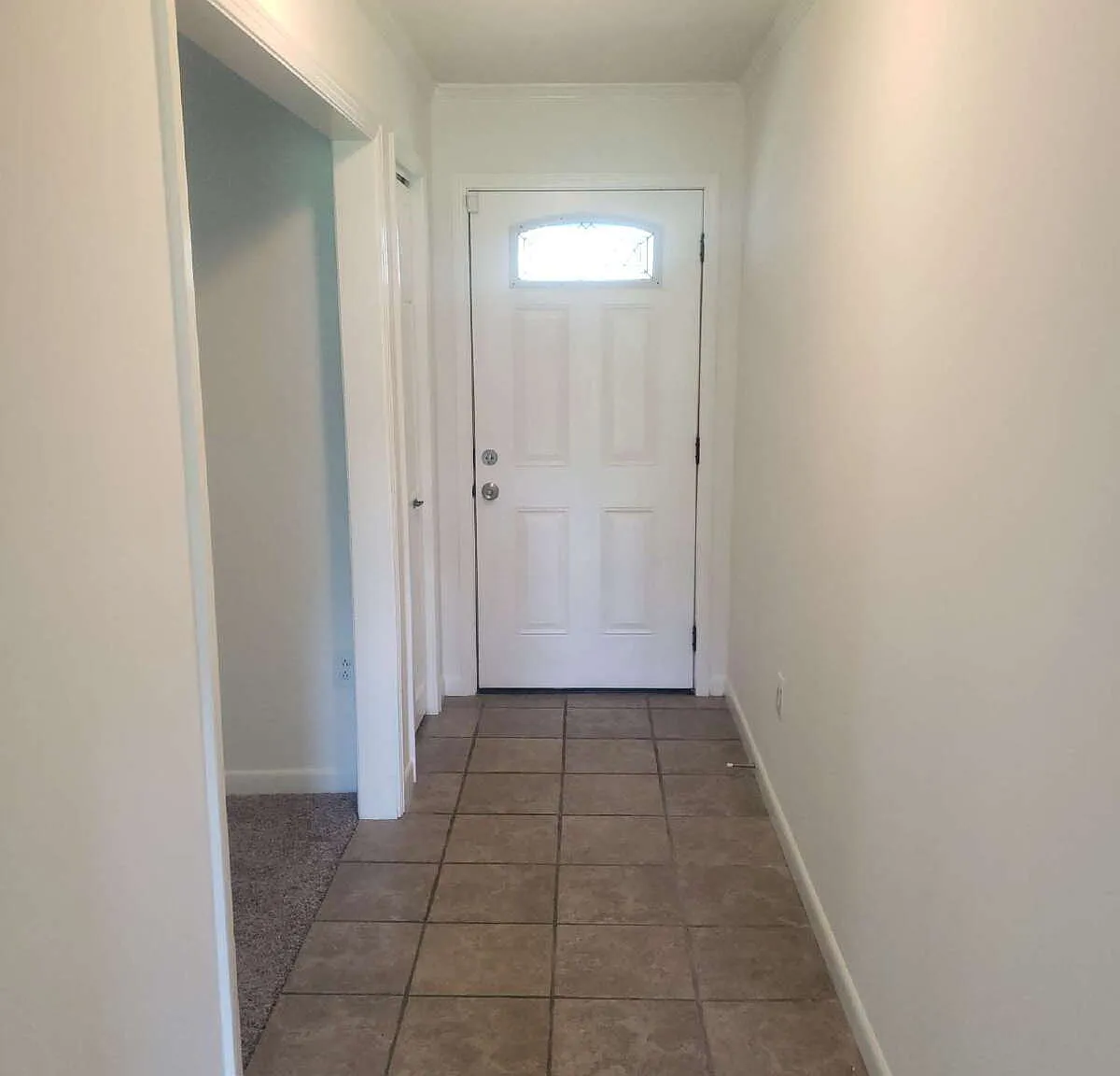 3 bed, 2.5 bath, 2175 sqft, $2,149 — Photo 2
