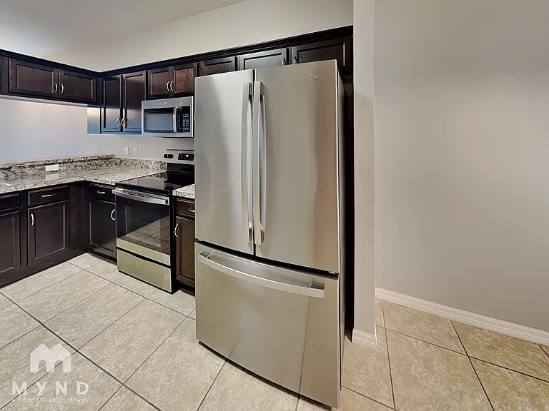 7951 Harbor Bridge Blvd — Photo 6