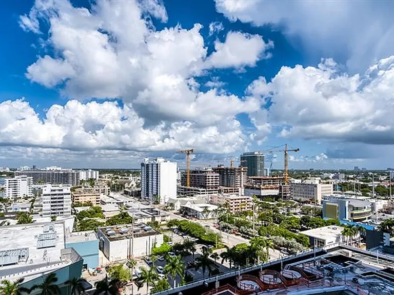 6899 Collins Avenue Cu #1409 — Photo 40