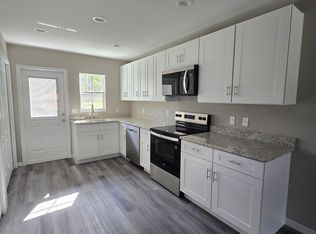 9400 N Travis Dr, Dunnellon, FL 34434