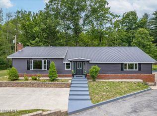 183 Louden Rd, Saratoga Springs, NY 12866