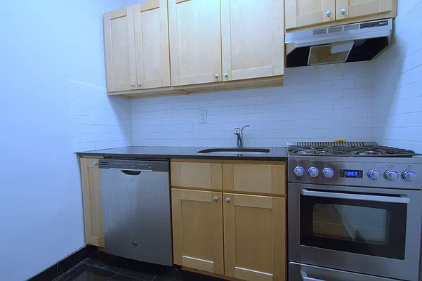 Rented by Corcoran | media 2