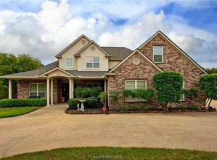 5898 Easterling Dr, Bryan, TX 77808