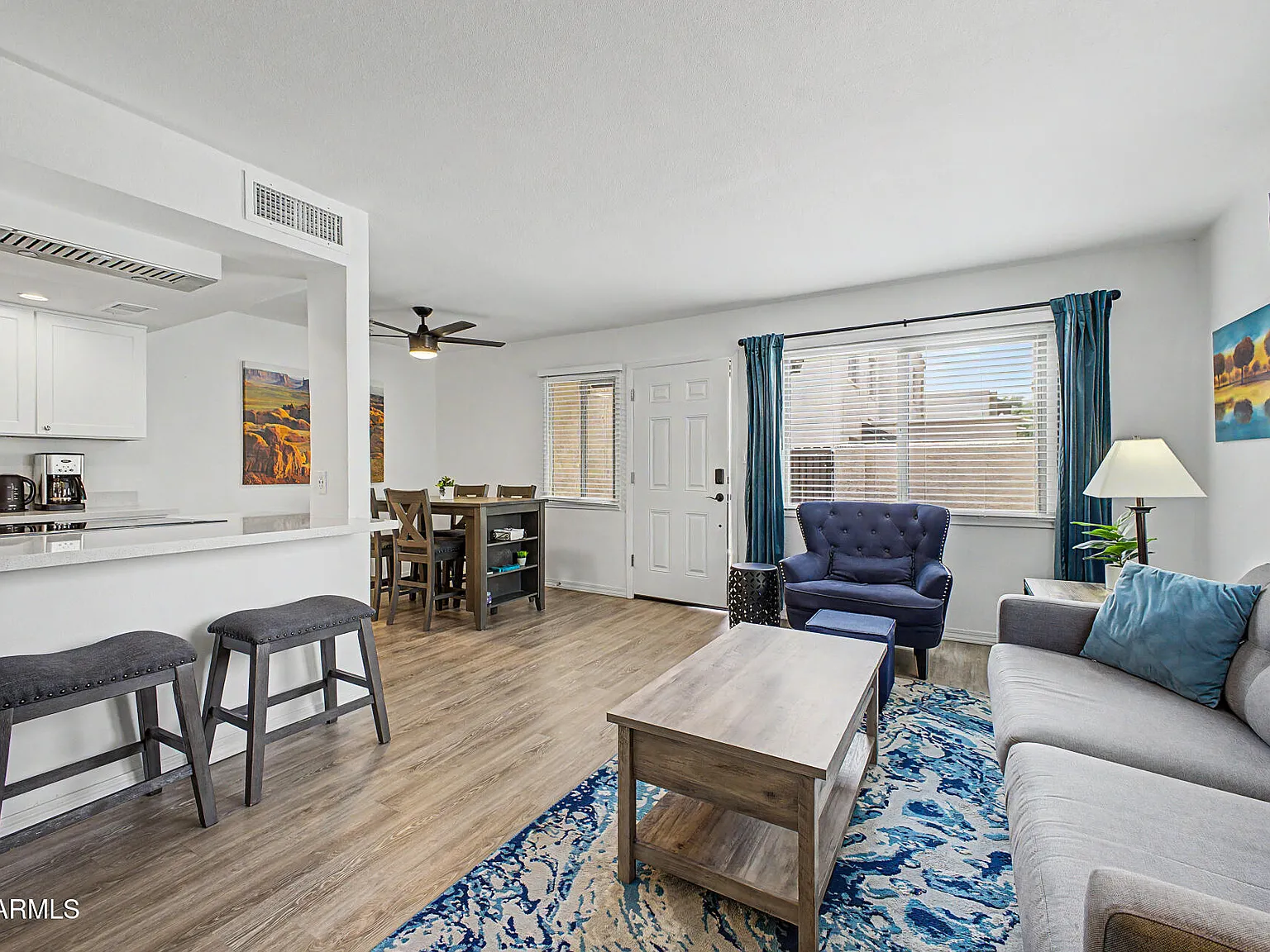 2 bed, 1.0 bath, 904 sqft, $2,500 — Photo 2