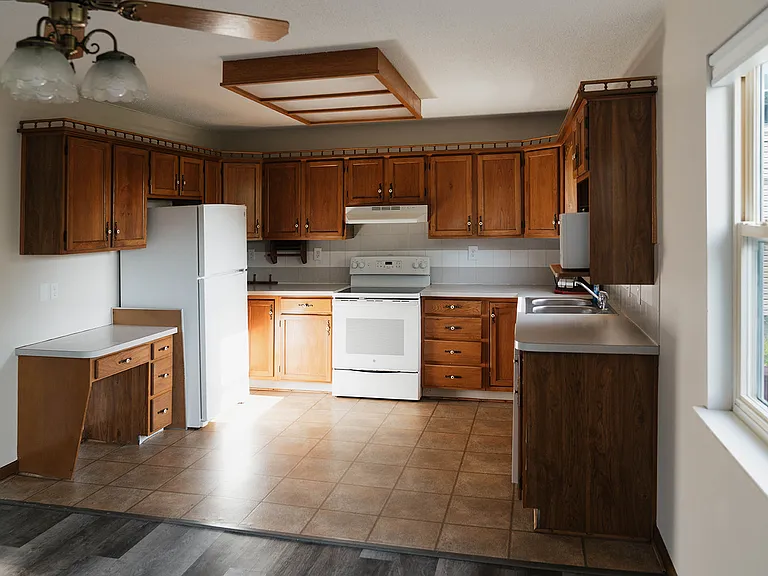405 Lake St — Photo 10