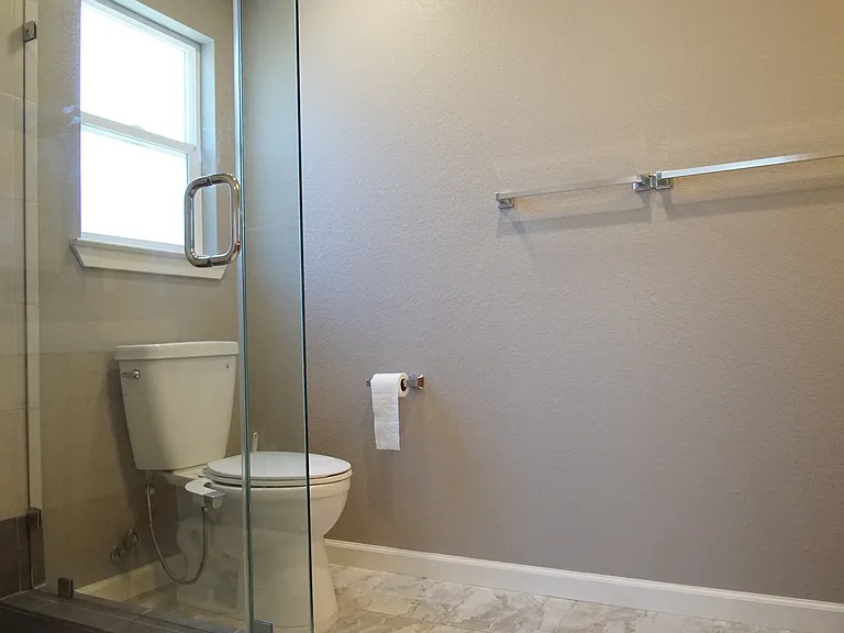 2498 Amaryl Dr — Photo 17