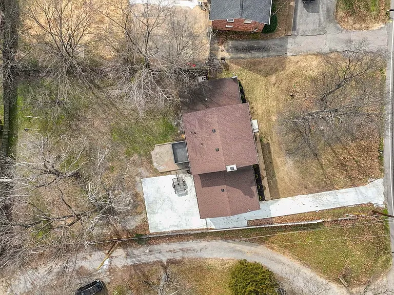 248 Bell Rd — Photo 49