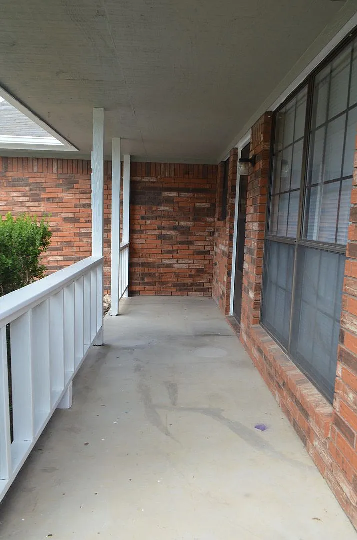 New floors — Photo 3