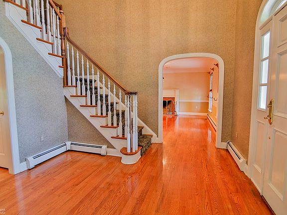 2 Story Foyer