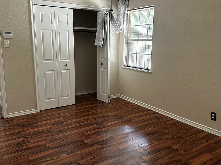 2124 Bandera Dr — Photo 14