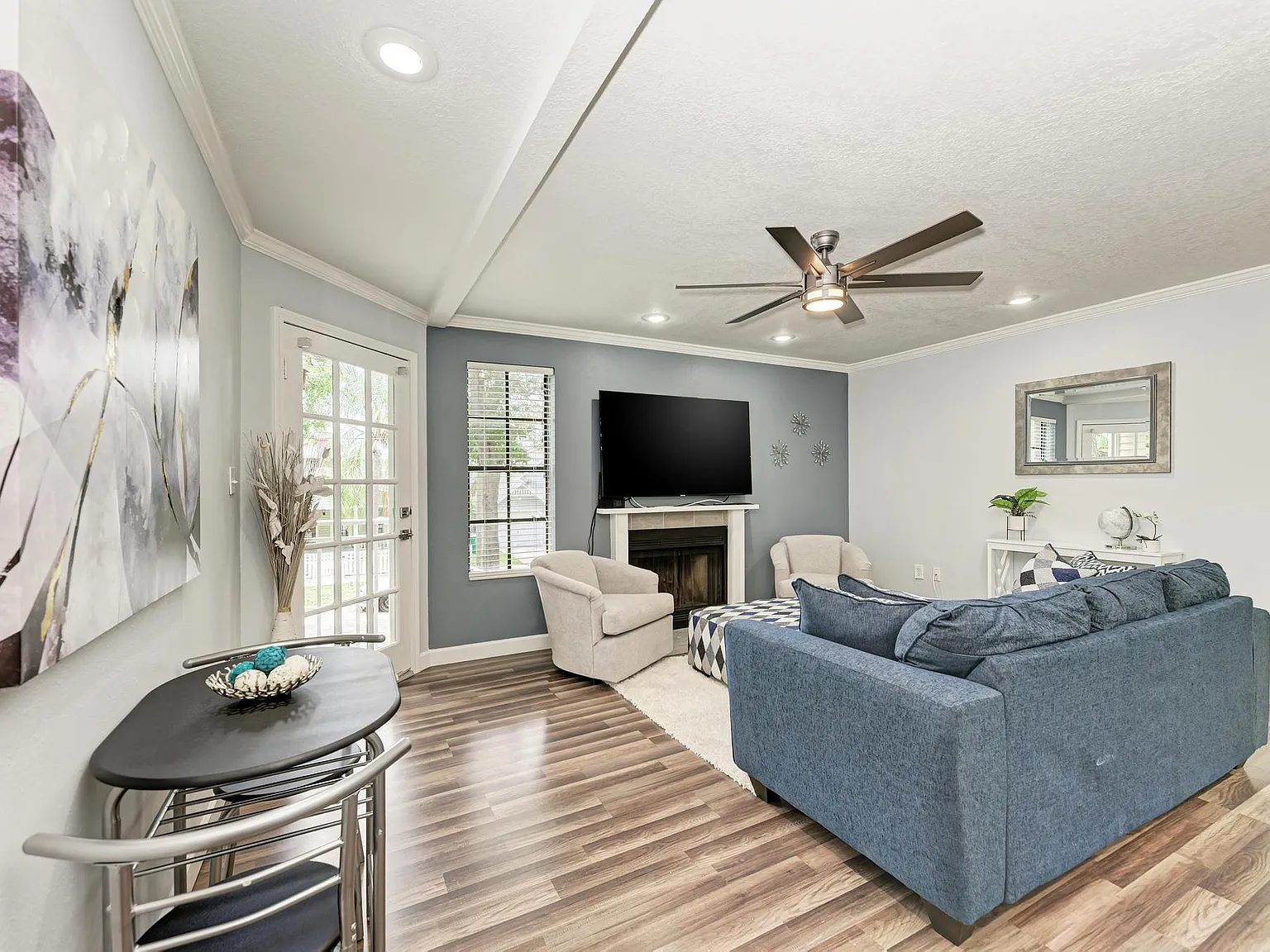 1 bed, 668 sqft, $3,150 — Photo 4