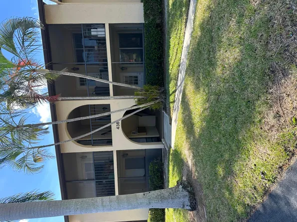 436 Pine Glen Lane #D-1, Greenacres, FL 33463