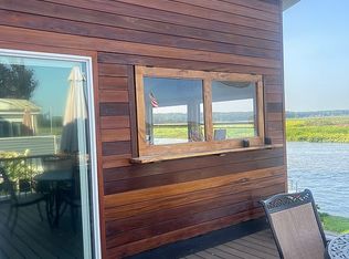 6213 Riverside Rd #6, Fennville, MI 49408