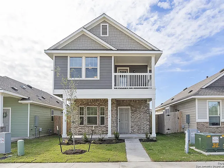 2744 Brand Iron Dr