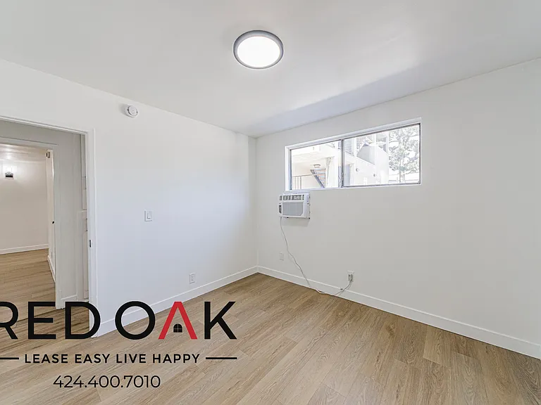 252 W Elm Ave #F — Photo 17