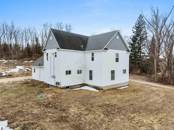 701 W Main St, Manton, MI 49663