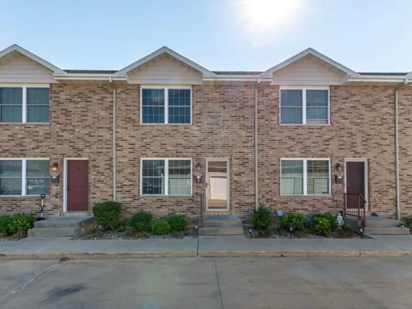 3470 Hillcrest Rd Unit 3, Dubuque, IA 52002