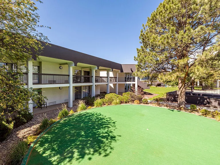 Alta Apartments — Photo 27