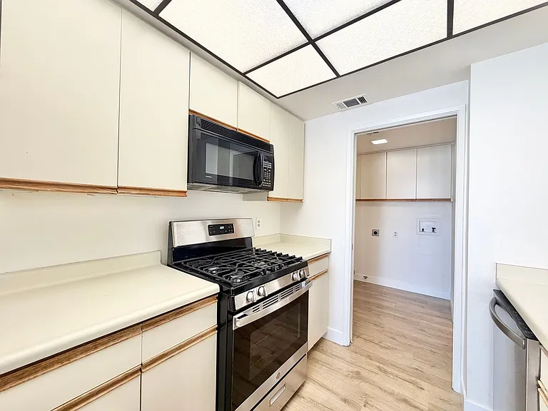 28200 Landau Blvd #2 — Photo 1