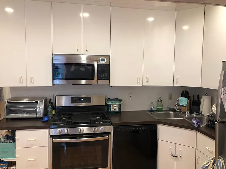 37 Sherman St #B — Photo 4
