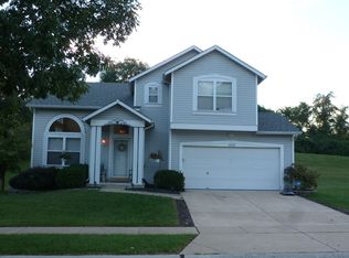 12565 Evening Shade Dr, Florissant, MO 63033