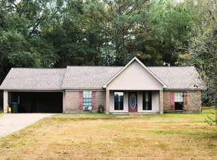 475 Hopoca Rd, Carthage, MS 39051