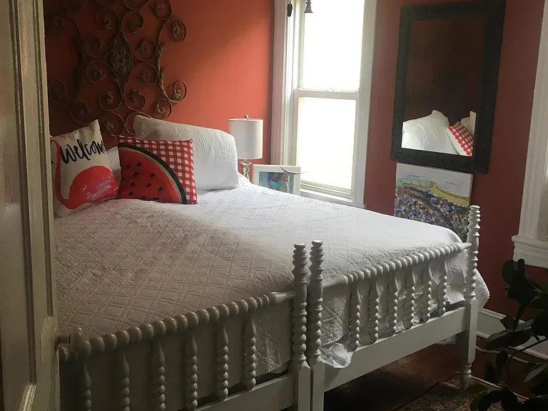 56 Heck Ave — Photo 9