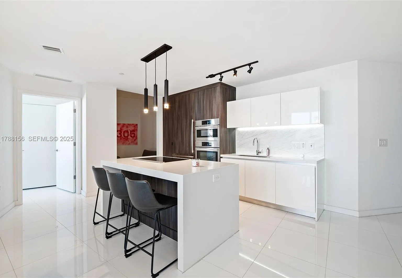 3 bed, 1552 sqft, $7,500 — Photo 3
