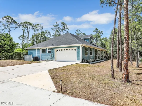 24810 Rodas Dr, Bonita Springs, FL 34135