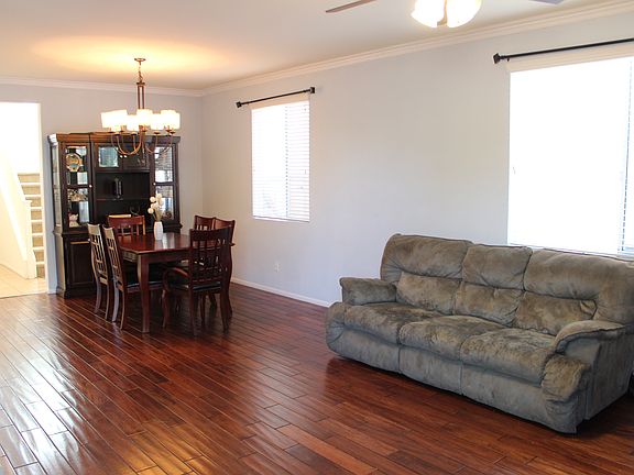 3rd image of 110 Penhow Cir
