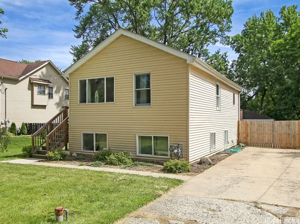 22679 W Ridge Dr, Antioch, IL 60002