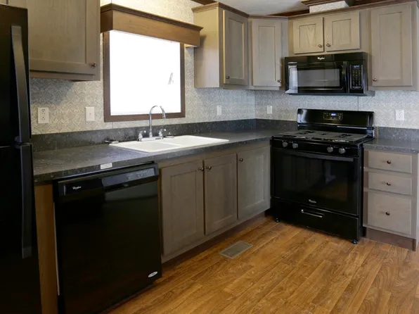 Carsons, 649 N Franklin St #D2fa406da, Chambersburg, PA 17201