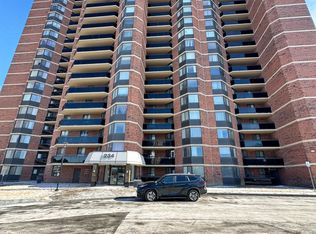 234 Albion Rd #806, Toronto, ON M9W 6A5