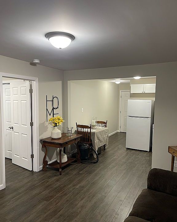 255 Oak St Jackson TN Zillow