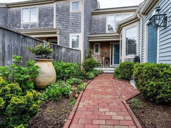 132 Kates Path #132, Yarmouth Port, MA 02675