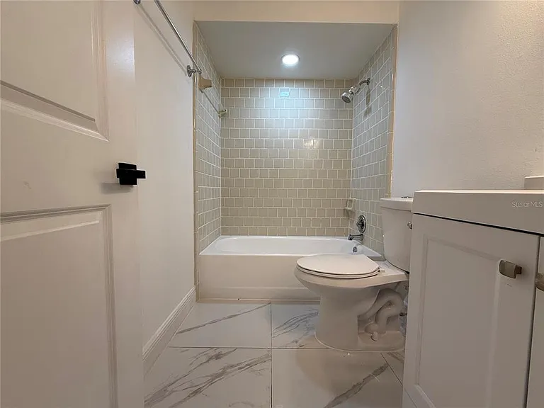 4999 Dover Cir — Photo 11