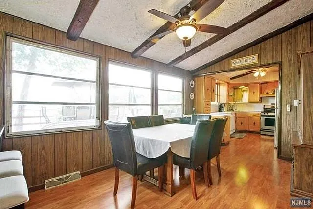 137 Lakeview Ave — Photo 18