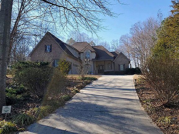Driveway View Street Level