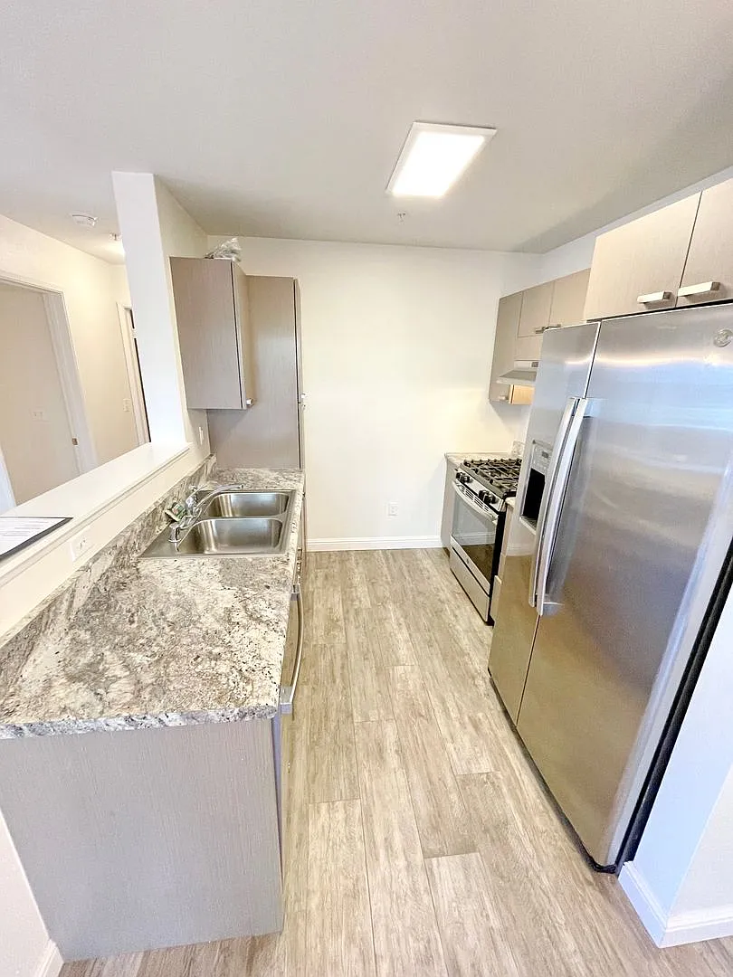 Flats at Kamalani - 2bed/1.5bath Unfurnished Condo - 1 year minimum term — Photo 2
