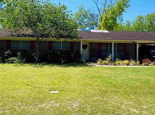 305 Pearl Dr, Opp, AL 36467