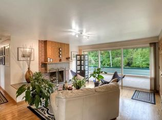 15910 21st Ave SW, Burien, WA 98166